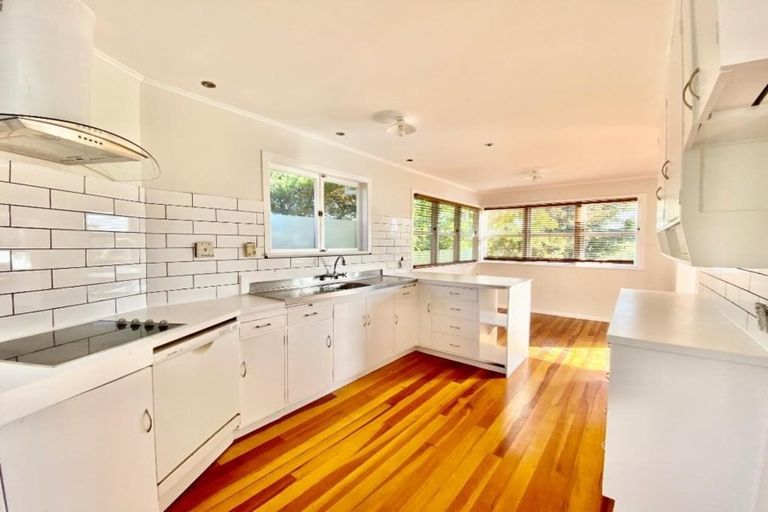 Photo of property in 50 Greenmeadows Avenue, Manurewa East, Auckland, 2102