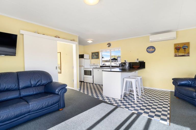 Photo of property in 50 Park Avenue, Waitarere Beach, Levin, 5510