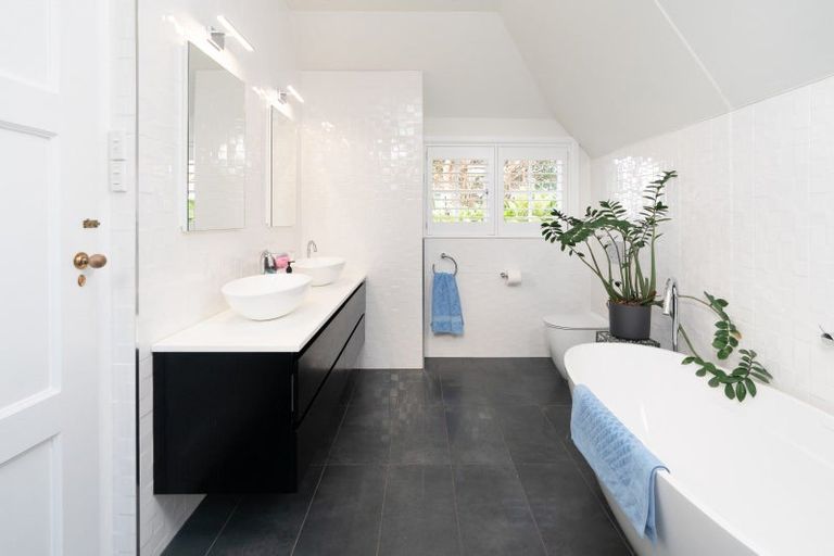 Photo of property in 49 Messines Road, Karori, Wellington, 6012