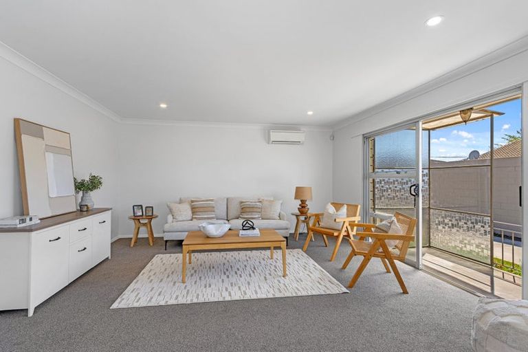 Photo of property in 2/18a Prossers Road, Saint Martins, Christchurch, 8022