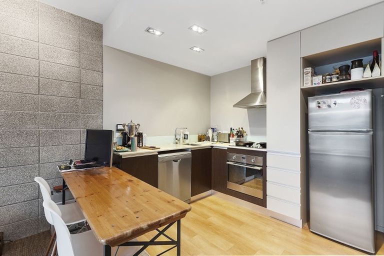 Photo of property in Revolucion Apartments, 401/28w Torrens Terrace, Mount Cook, Wellington, 6011