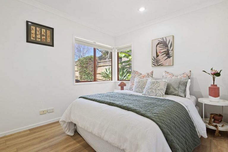 Photo of property in 5 Fearnley Grove, Albany, Auckland, 0632