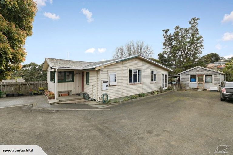 Photo of property in 66 Matija Place, Red Beach, 0932