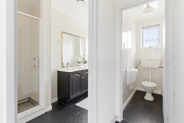 Photo of property in 42 Cliffs Road, Saint Clair, Dunedin, 9012