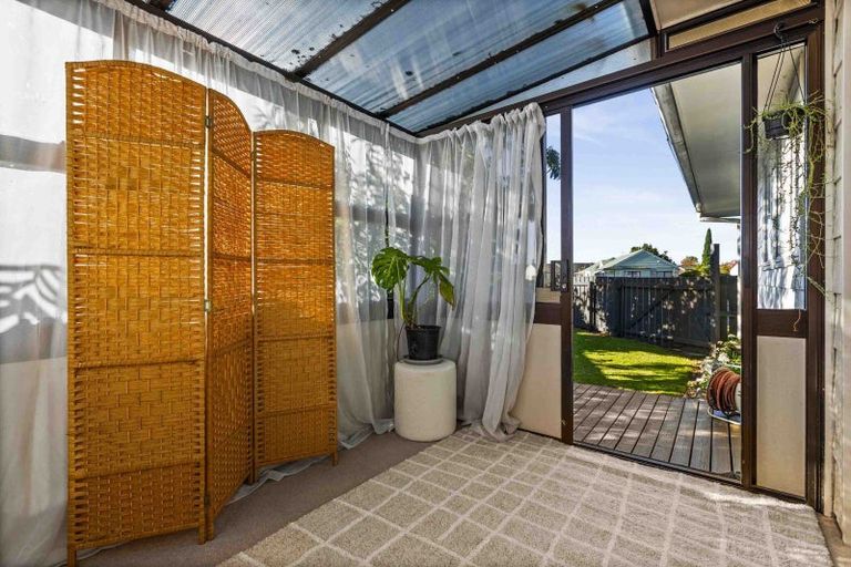 Photo of property in 22 Symons Street, Parkvale, Hastings, 4122