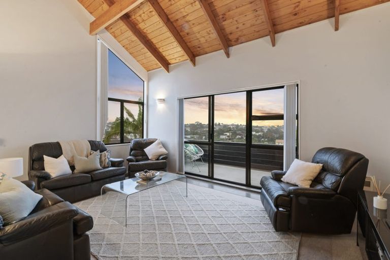 Photo of property in 2/38 Penzance Road, Mairangi Bay, Auckland, 0630