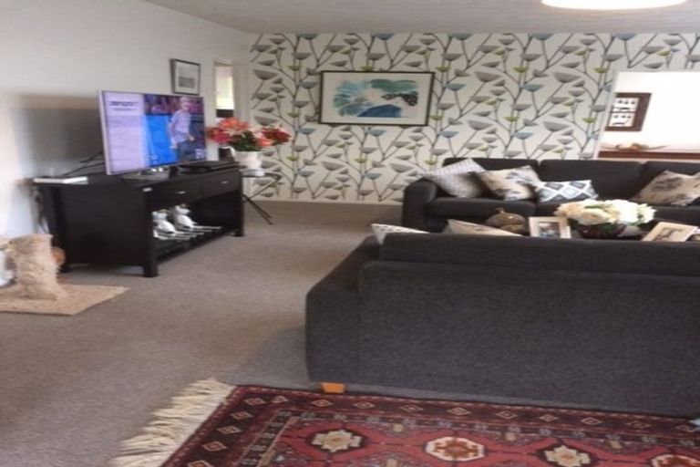 Photo of property in 2/15 Highsted Road, Bishopdale, Christchurch, 8053