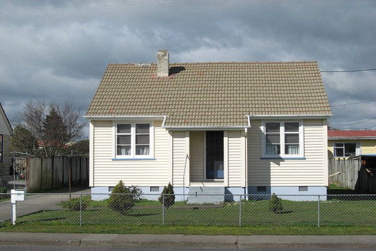 Photo of property in 75 Racecourse Road, Waipukurau, 4200