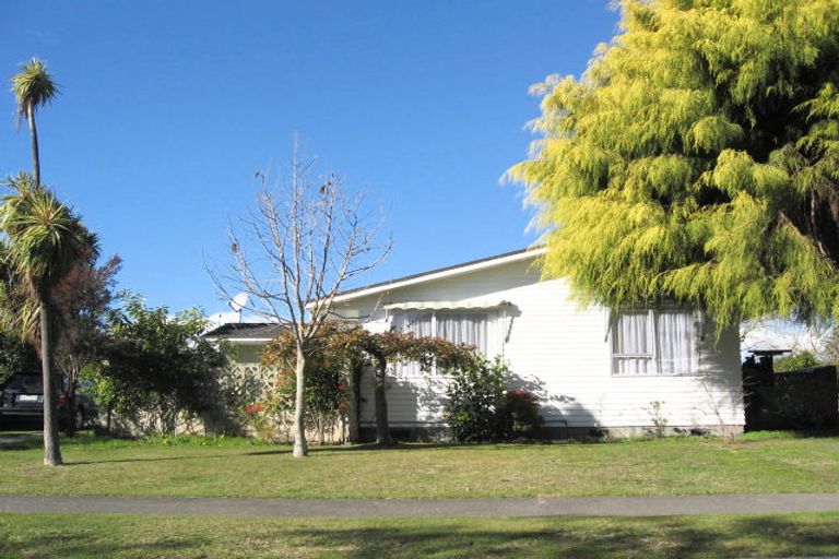 Photo of property in 27 Moorhouse Street, Taradale, Napier, 4112