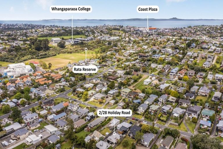 Photo of property in 2/28 Holiday Road, Stanmore Bay, Whangaparaoa, 0932