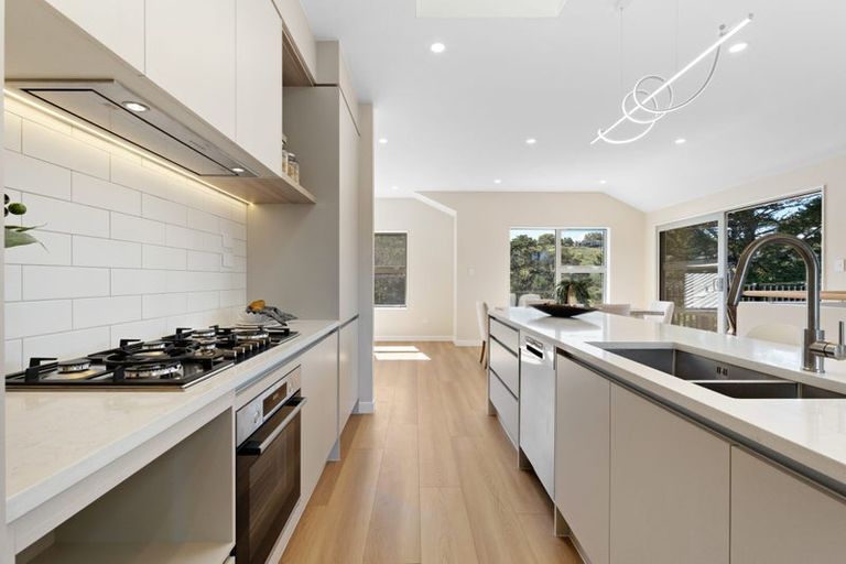 Photo of property in 49 Chamberlain Road, Massey, Auckland, 0614