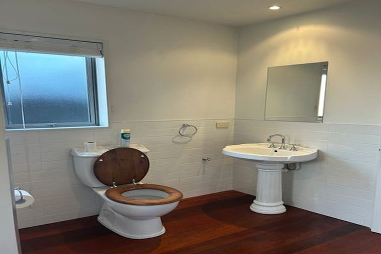Photo of property in 57 Springfield Road, St Albans, Christchurch, 8014
