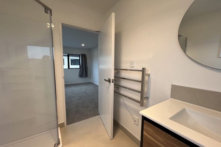 Photo of property in 20 Elegant Lane, Ranui, 0612