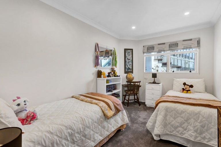 Photo of property in 2b Sackville Street, Fitzroy, New Plymouth, 4312