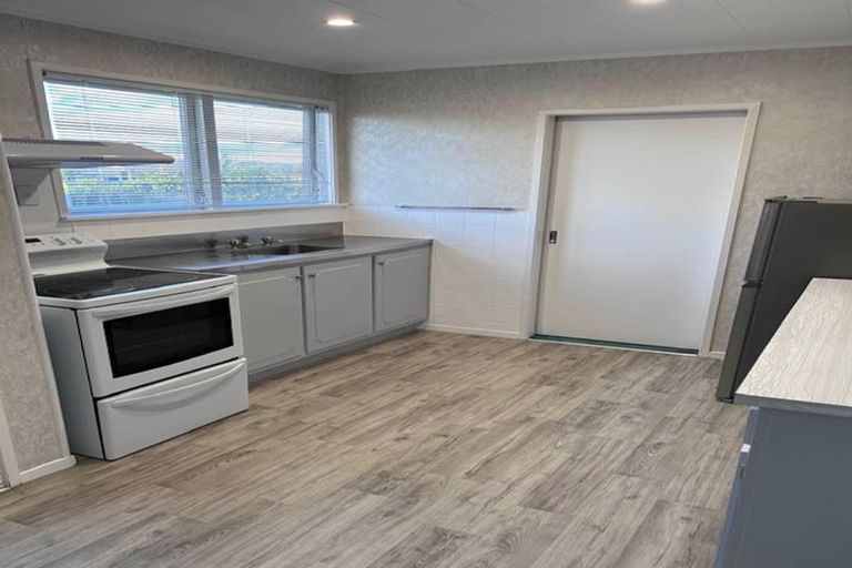 Photo of property in 173 Mahia Road, Wattle Downs, Auckland, 2103