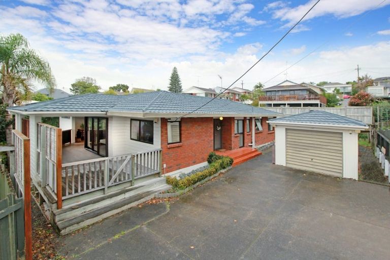 Photo of property in 30 Corunna Road, Milford, Auckland, 0620