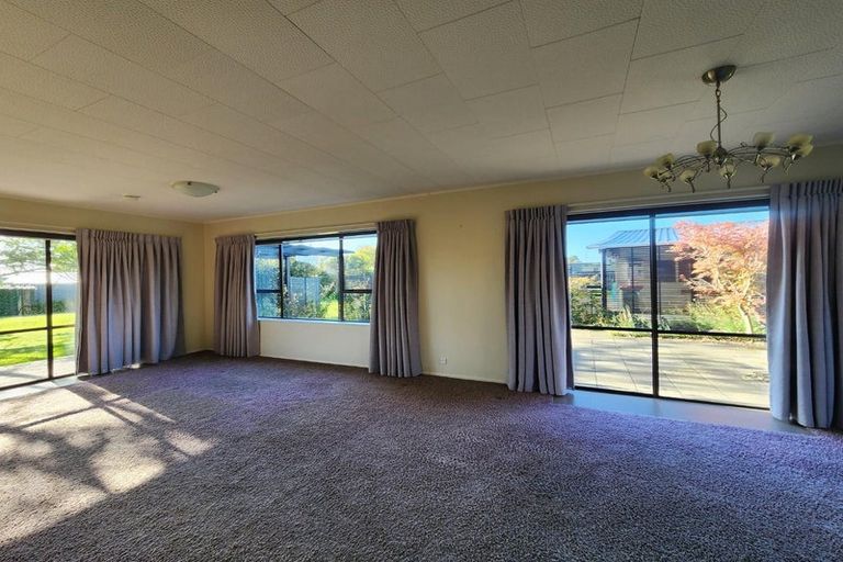 Photo of property in 118b Wairau Road, Oakura, 4314