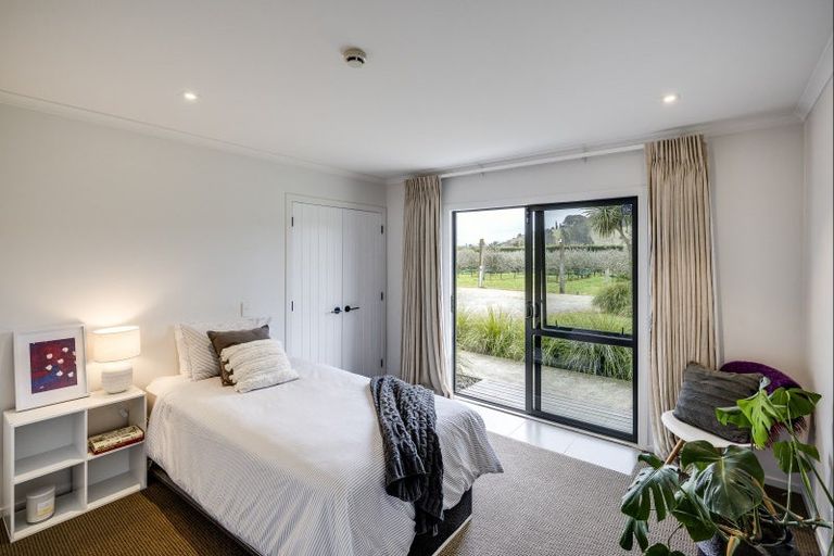 Photo of property in 8 Scarrott Road, Bay View, Napier, 4104