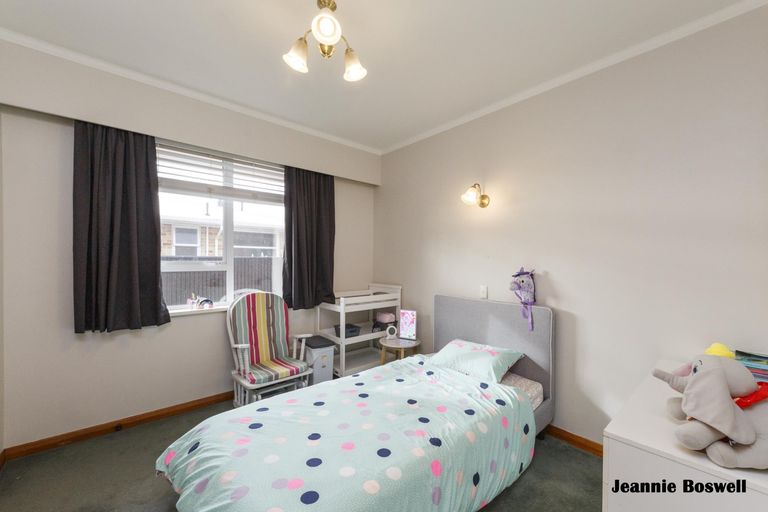Photo of property in 45 Kentucky Way, Awapuni, Palmerston North, 4412