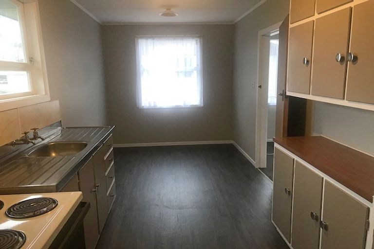 Photo of property in 460 High Street South, Carterton, 5713