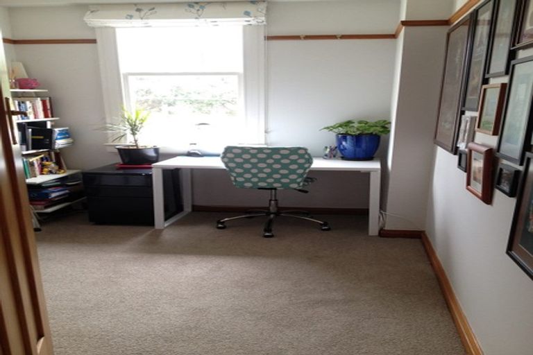 Photo of property in Zena Court, 11f1 Dufferin Street, Mount Victoria, Wellington, 6021