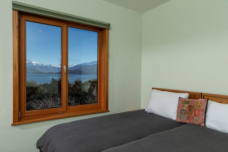 Photo of property in 337 Beacon Point Road, Wanaka, 9305