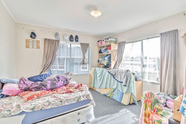 Photo of property in 24 Orly Avenue, Mangere, Auckland, 2022