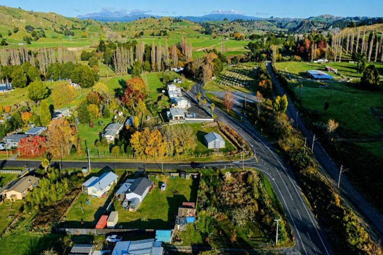Photo of property in 2 Mahoe Road, Manunui, Taumarunui, 3992