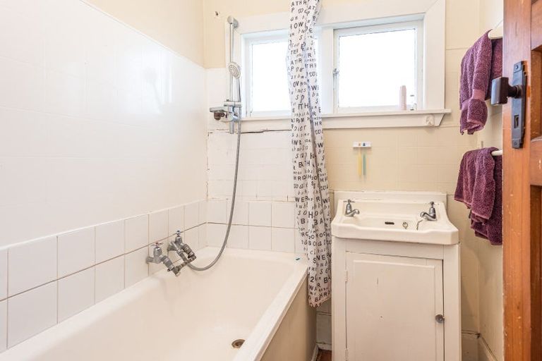 Photo of property in 12 Simeon Street, Spreydon, Christchurch, 8024