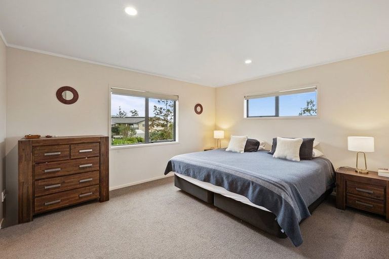 Photo of property in 11 Wharuka Glade, Mangawhai, 0505