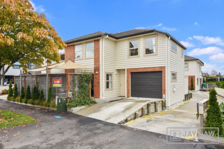 Photo of property in 52u2 Cook Street, Hamilton East, Hamilton, 3216