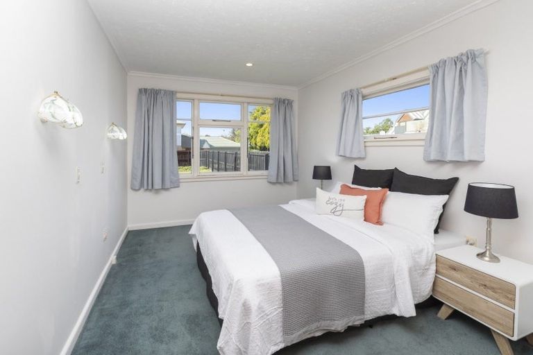 Photo of property in 240 Westminster Street, Mairehau, Christchurch, 8013