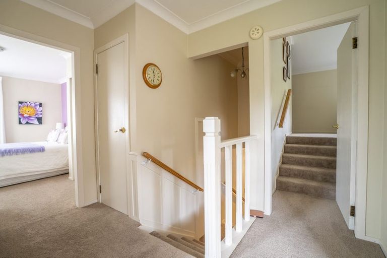 Photo of property in 6 Burbank Crescent, Churton Park, Wellington, 6037