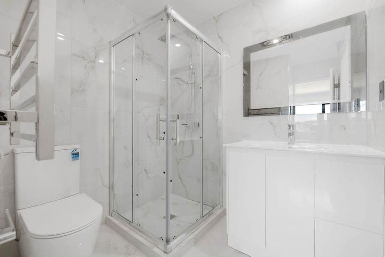 Photo of property in 10b Kent Road, Manurewa, Auckland, 2102