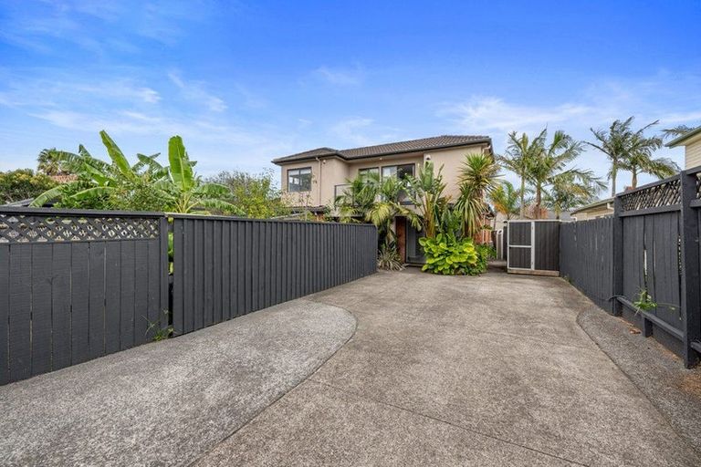 Photo of property in 628a Te Atatu Road, Te Atatu Peninsula, Auckland, 0610