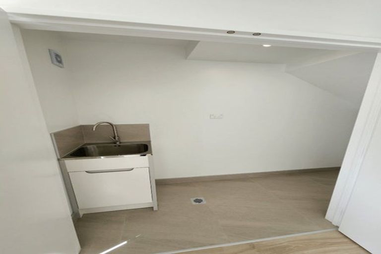 Photo of property in 4/25 Manse Road, Pahurehure, Papakura, 2113