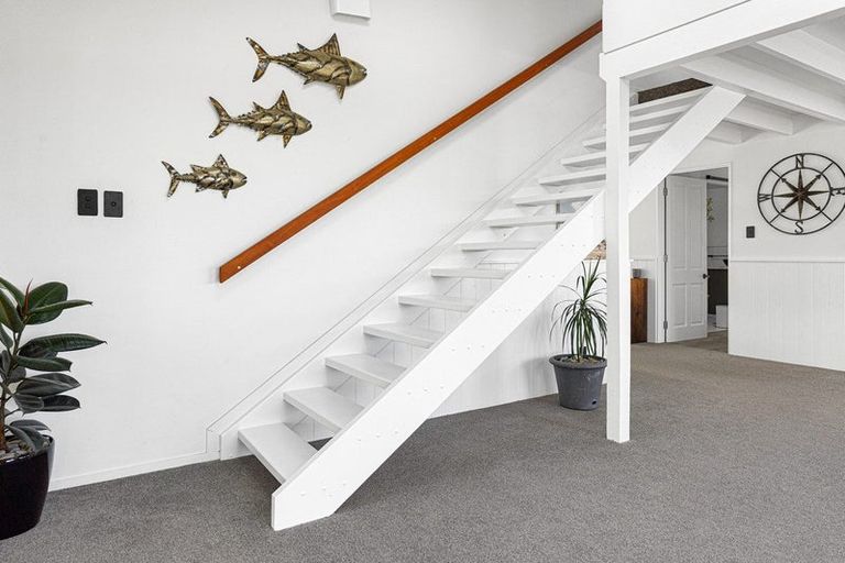 Photo of property in 9 Oromahoe Road, Opua, 0200