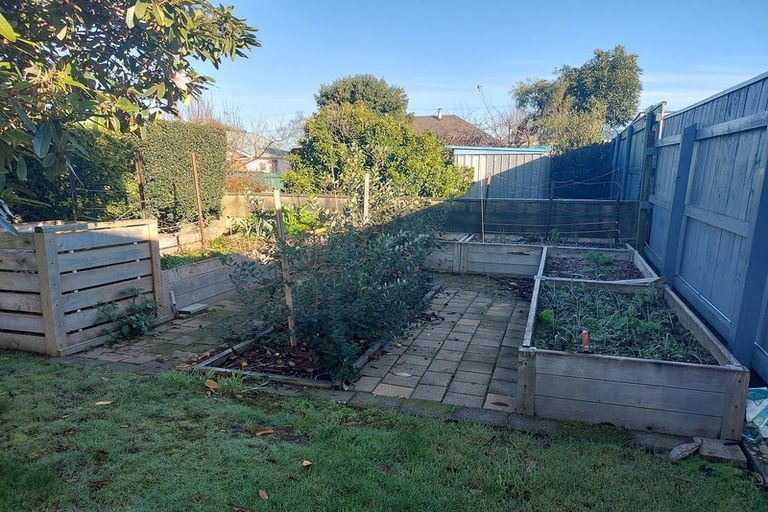 Photo of property in 54 Oxford Crescent, Ebdentown, Upper Hutt, 5018