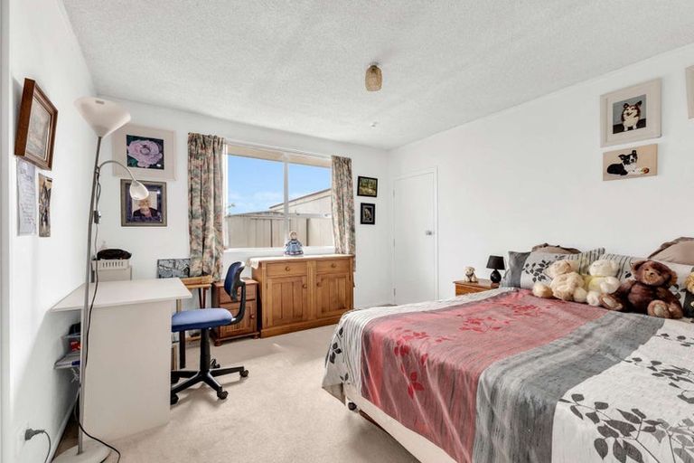 Photo of property in 84 Broadway, Stratford, 4332