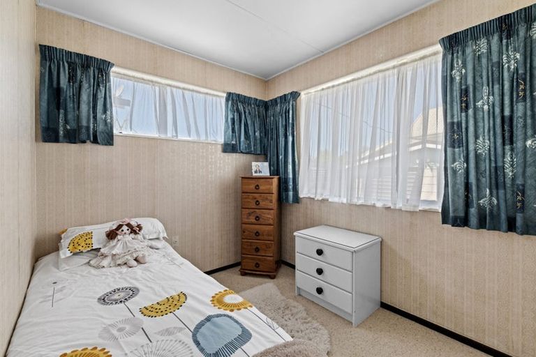 Photo of property in 27 Donegal Crescent, Tamatea, Napier, 4112