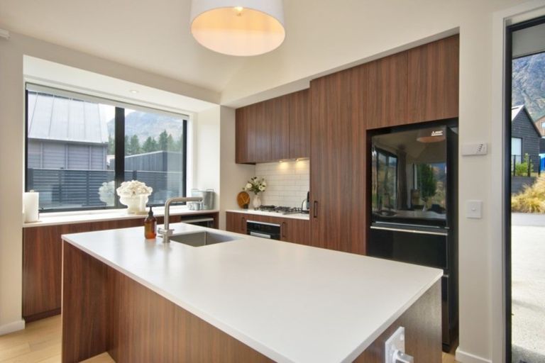 Photo of property in 19 Mckenzies Shute, Jacks Point, Queenstown, 9371