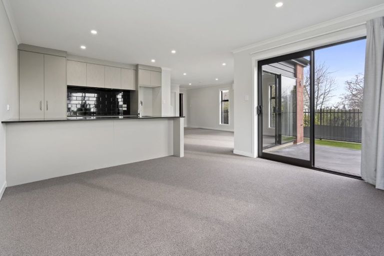 Photo of property in 18u6 Mahoe Street, Melville, Hamilton, 3206