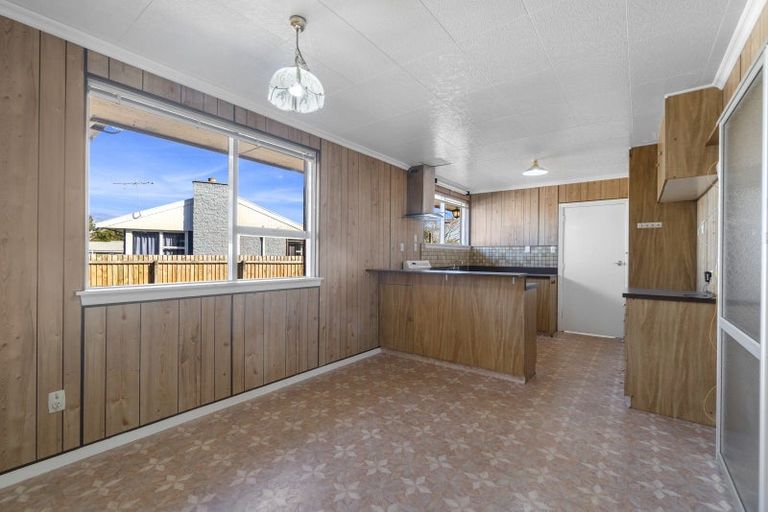 Photo of property in 42 Fovant Street, Russley, Christchurch, 8042