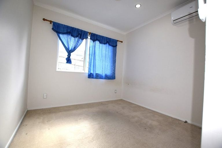 Photo of property in 145 Tiriwa Drive, Massey, Auckland, 0614