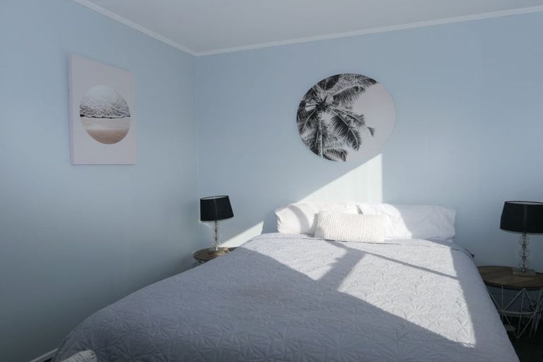 Photo of property in 10 Konini Crescent, Waikanae Beach, Waikanae, 5036