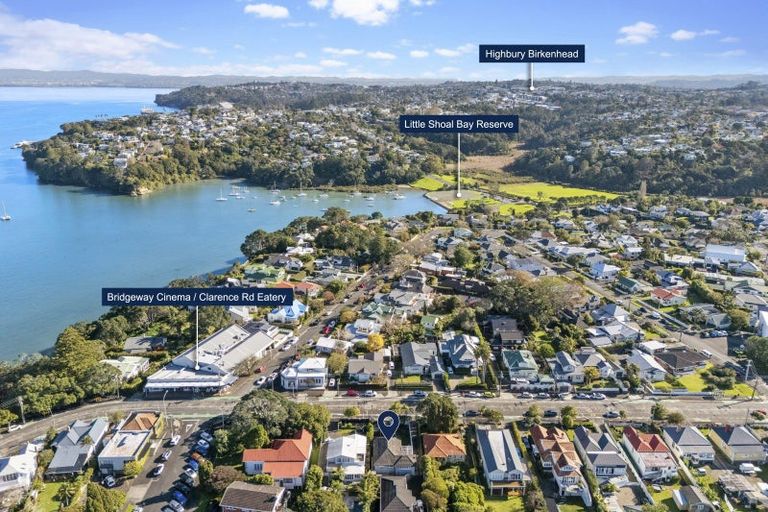 Photo of property in 1/123 Queen Street, Northcote Point, Auckland, 0627