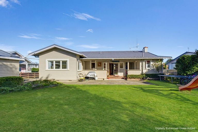 Photo of property in 61 Barraud Street, Dannevirke, 4930