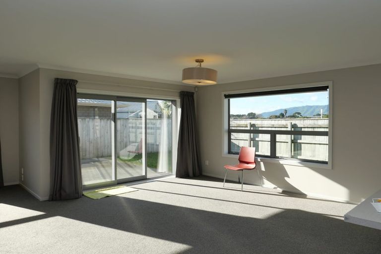 Photo of property in 94 Mazengarb Road, Paraparaumu Beach, Paraparaumu, 5032