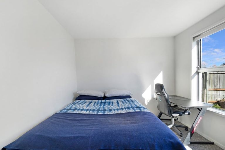 Photo of property in 86 Avonhead Road, Avonhead, Christchurch, 8042