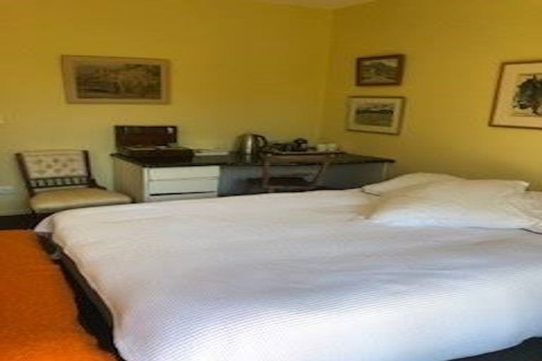 Photo of property in 154 Papanui Road, Merivale, Christchurch, 8014
